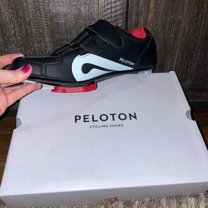 Peloton Shoes- Mens size 44/10.5